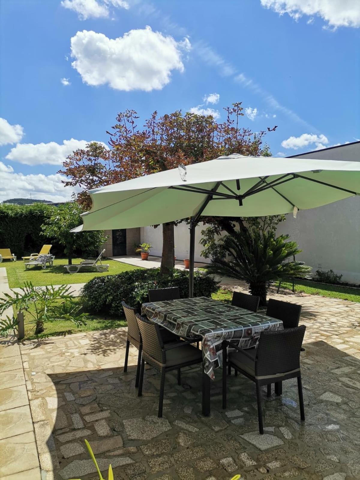 Casa Além Rio para 6 hóspedes em Santo Tirso Extérieur photo